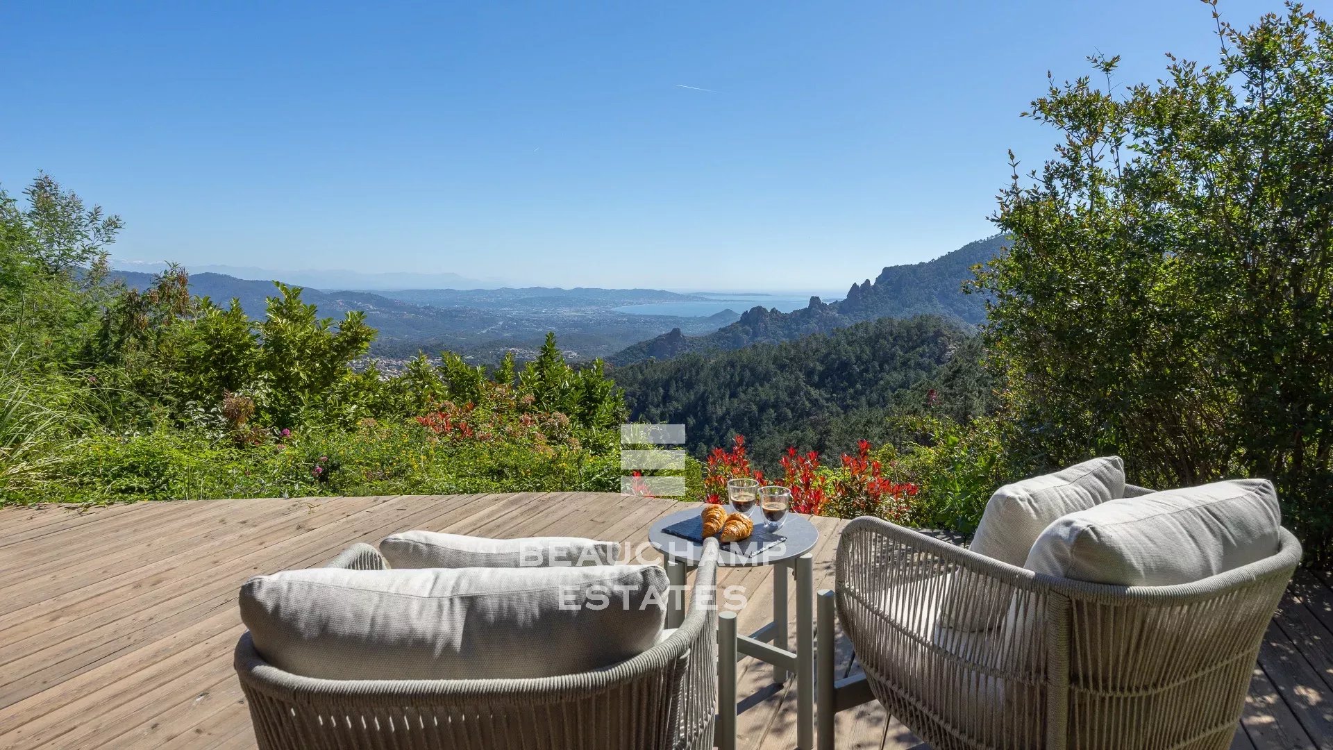 Villa contemporaine - 5 chambres, vue mer et montagne